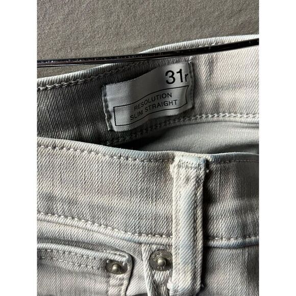 Gap Jeans Womens Size 31 Light Gray Denim Straight Leg Flat Front Slim Fit - Picture 2 of 5